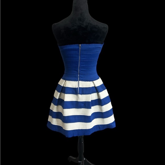 Blue and White Strapless Party Dress - Picture 2 of 2